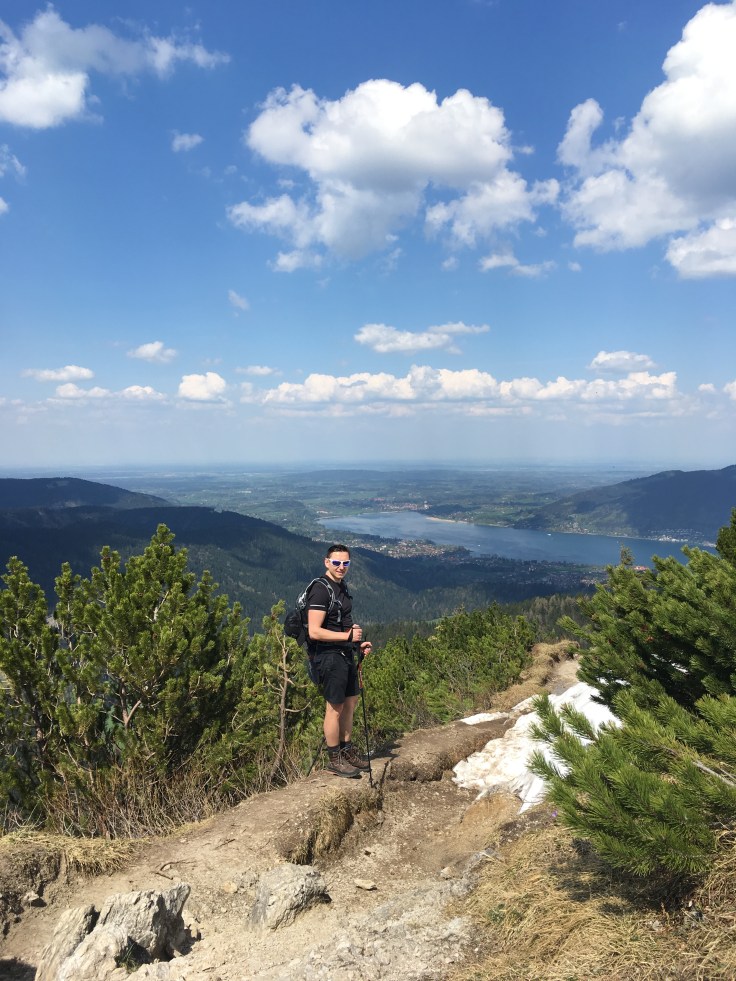 1BDFF259-5B2F-45A8-B63D-043B3B984B4E