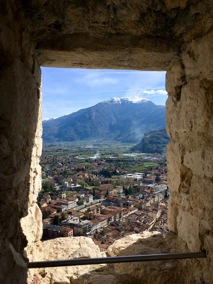 3F87CF94-C890-45BE-B2BE-37EE031B0F9F