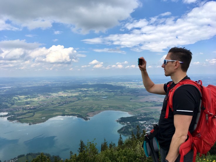 D4F457B5-F55C-4493-89A0-6C7C25BB45D1